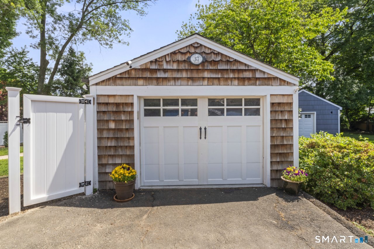 37 Cedar Crest Place Norwalk, CT 06854 - Photo 14 of 16 Gallery Image 14