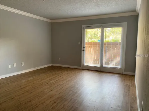 $1,400 | 232 Afton Square, Unit 110, Altamonte Springs, FL 32714