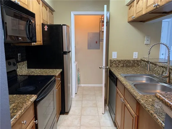 $1,400 | 232 Afton Square, Unit 110, Altamonte Springs, FL 32714