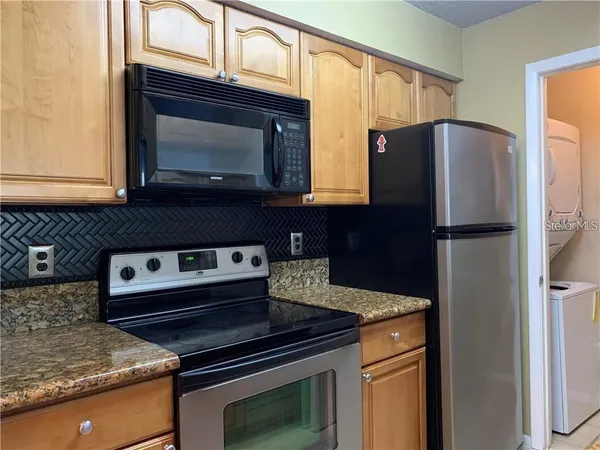 $1,400 | 232 Afton Square, Unit 110, Altamonte Springs, FL 32714