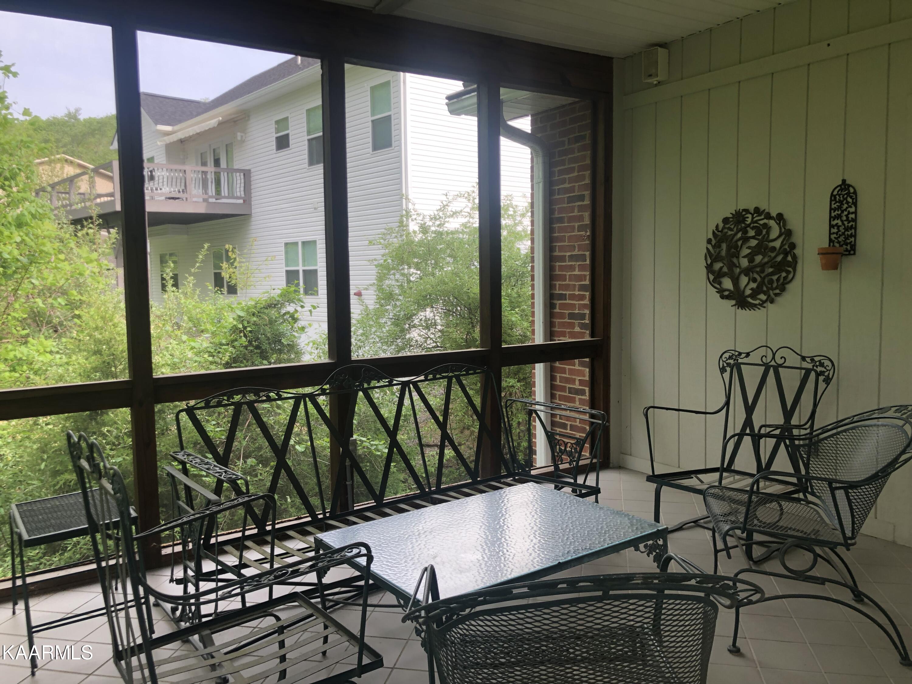 205 Connors Circle Oak Ridge, TN 37830 - Photo 22 of 42 Screened Porch
