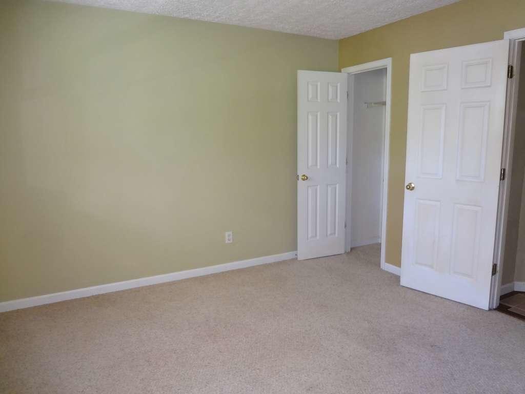 1010 Rocky Ridge Road Johnson City, TN 37601 - Photo 5 of 7 5 Master Bedroom