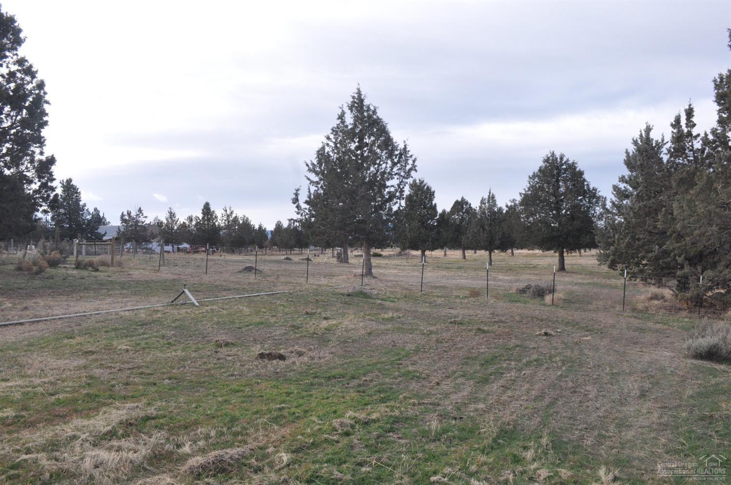 65093 Smokey Butte Road Bend, OR 97703 - Photo 6 of 25 Additional Photo