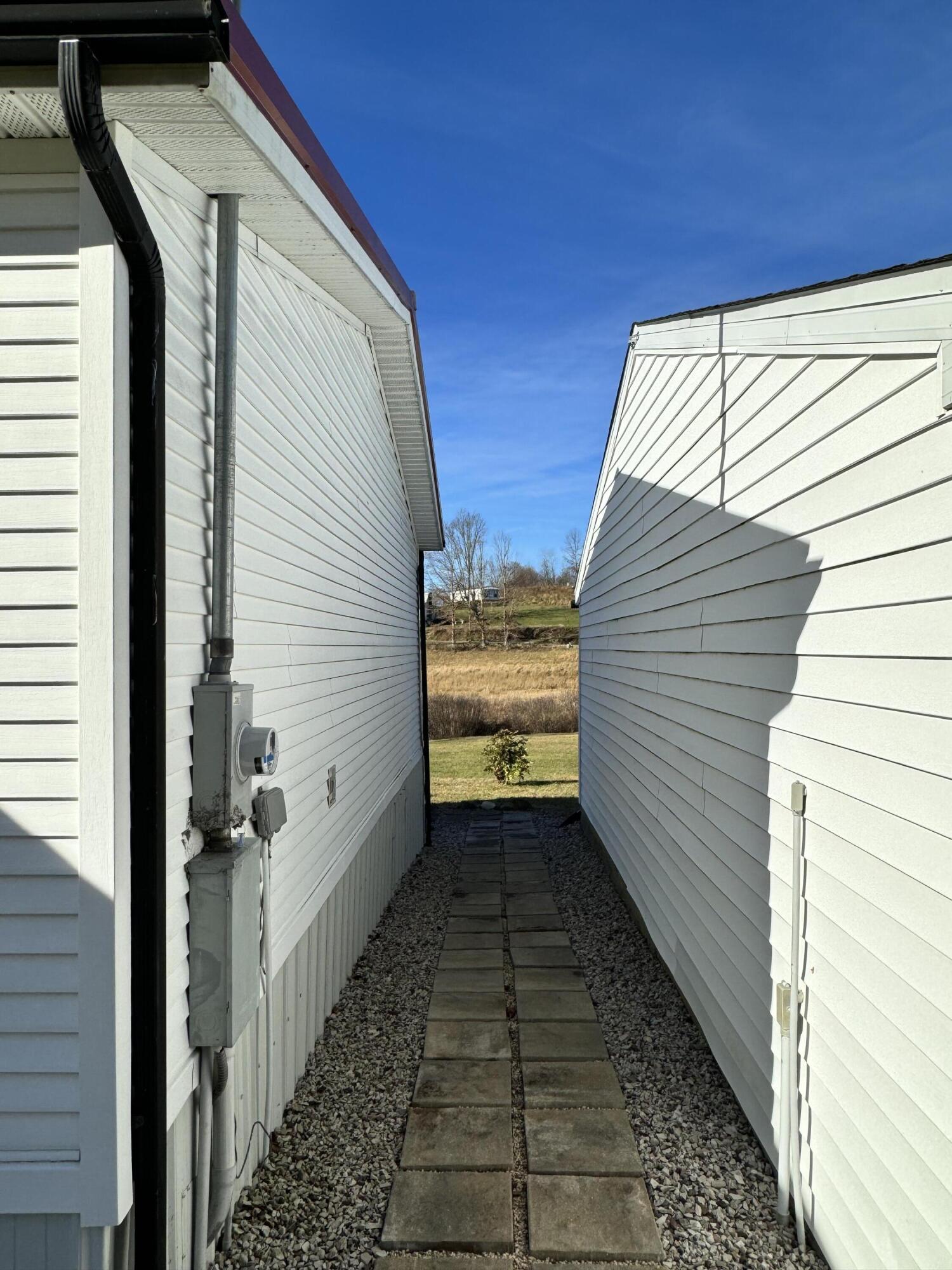 2801 Edmond Road Lookout, WV 25868 - Photo 21 of 30 Gallery Image 21