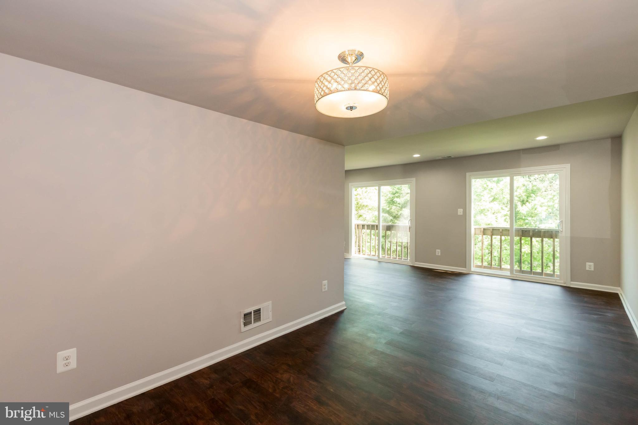 19511 Transhire Road Gaithersburg, MD 20886 - Photo 11 of 30 Dining Room