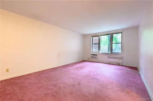 $1,650 | 3 Sadore Lane, Unit 2D, Yonkers, NY 10710