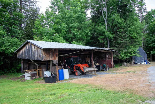 $399,000 | 2339 Parker Road, Danville, VT 05828