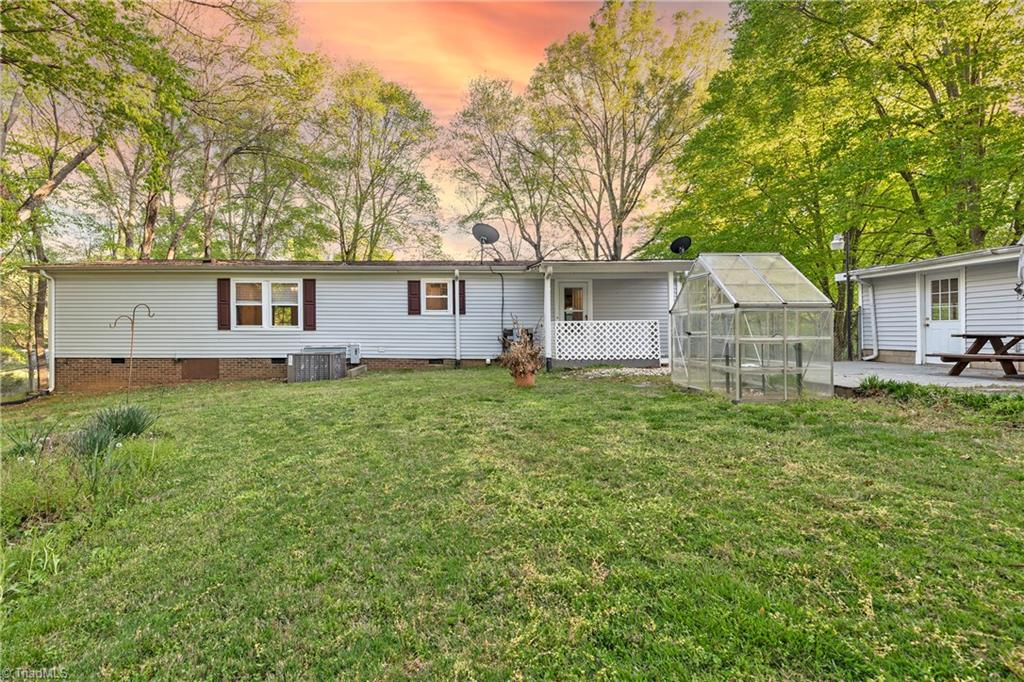 5865 Tomahawk Road Winston-Salem, NC 27106 - Photo 12 of 40 Gallery Image 12