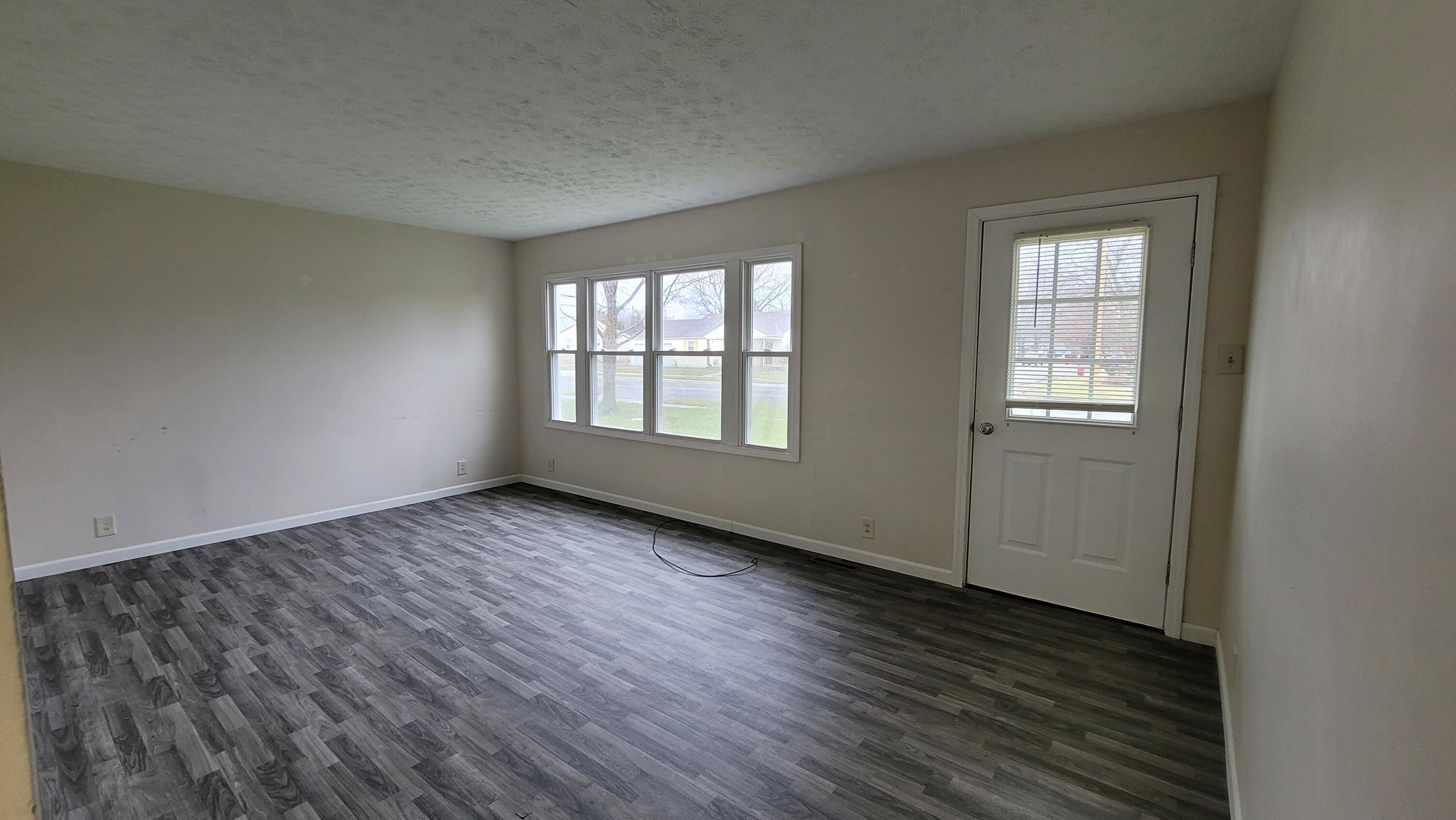 250 Cedar Heights Road Circleville, OH 43113 - Photo 5 of 20 20220307_105505