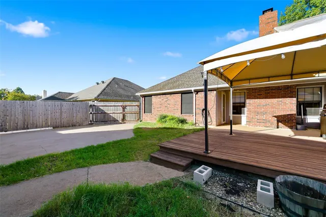 $365,000 | 202 Bosque, Glen Rose, TX 76043