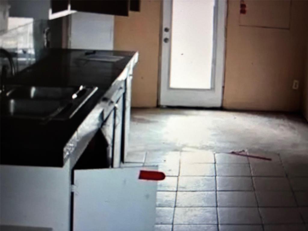 2385 Tyler Street Beaumont, TX 77703 - Photo 4 of 4