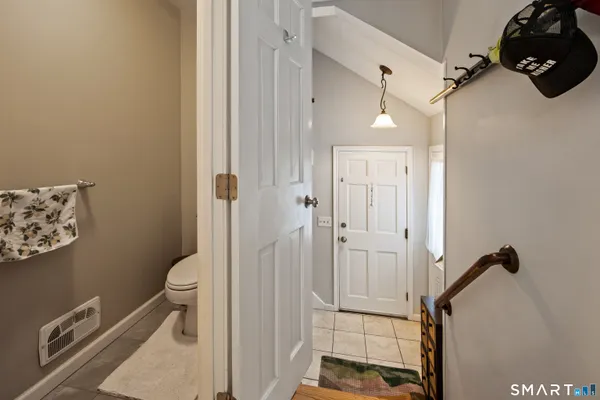 $4,500 | 10 Candlewood Lane, Farmington, CT 06032