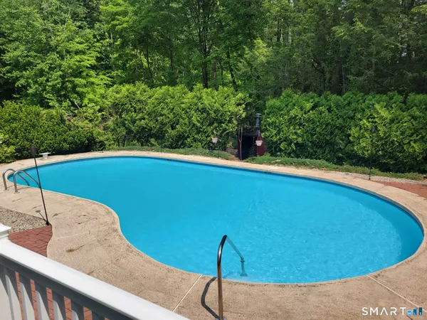 $4,500 | 10 Candlewood Lane, Farmington, CT 06032