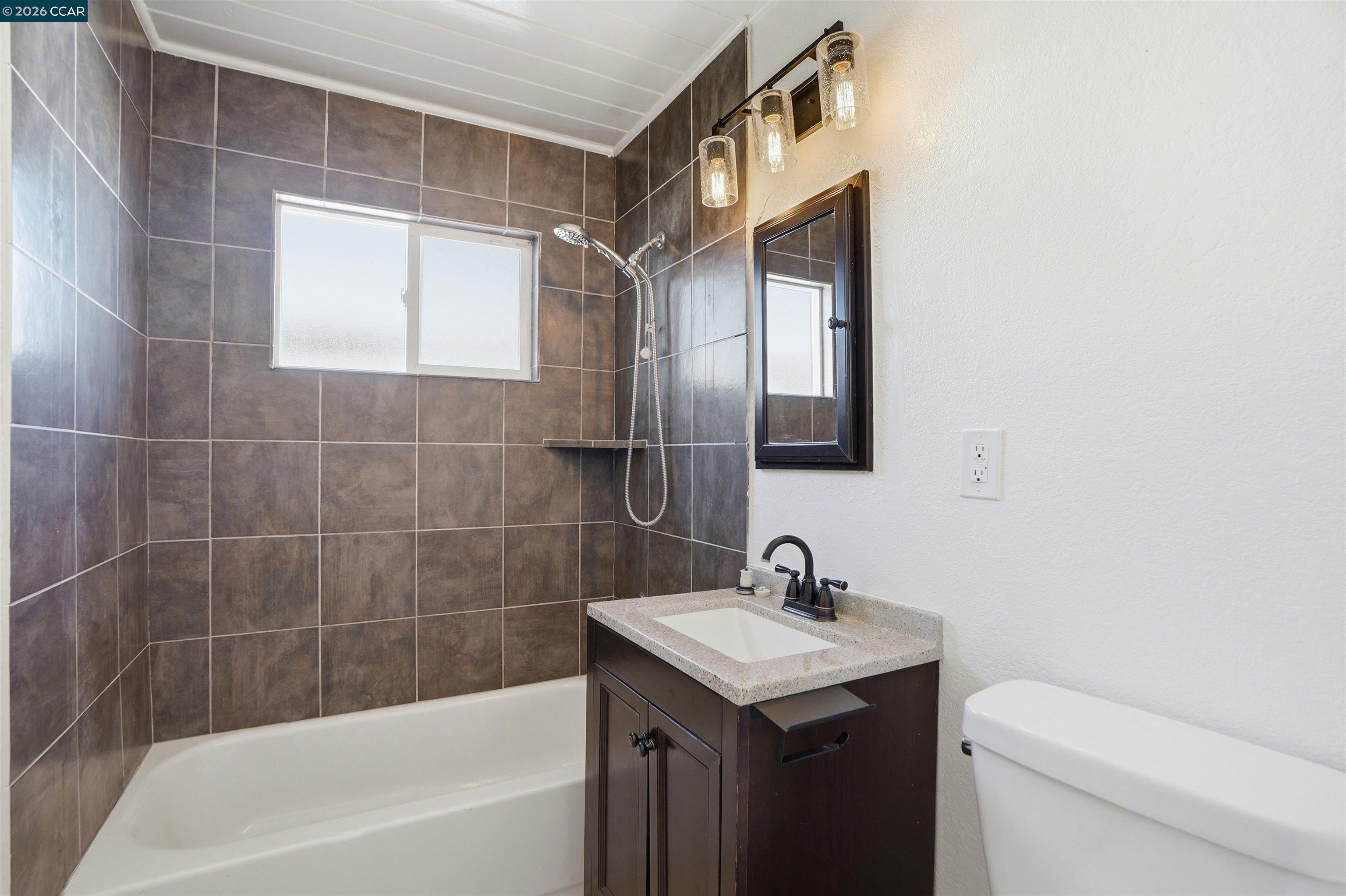 2828 Hilltop Road Concord, CA 94520 - Photo 22 of 32