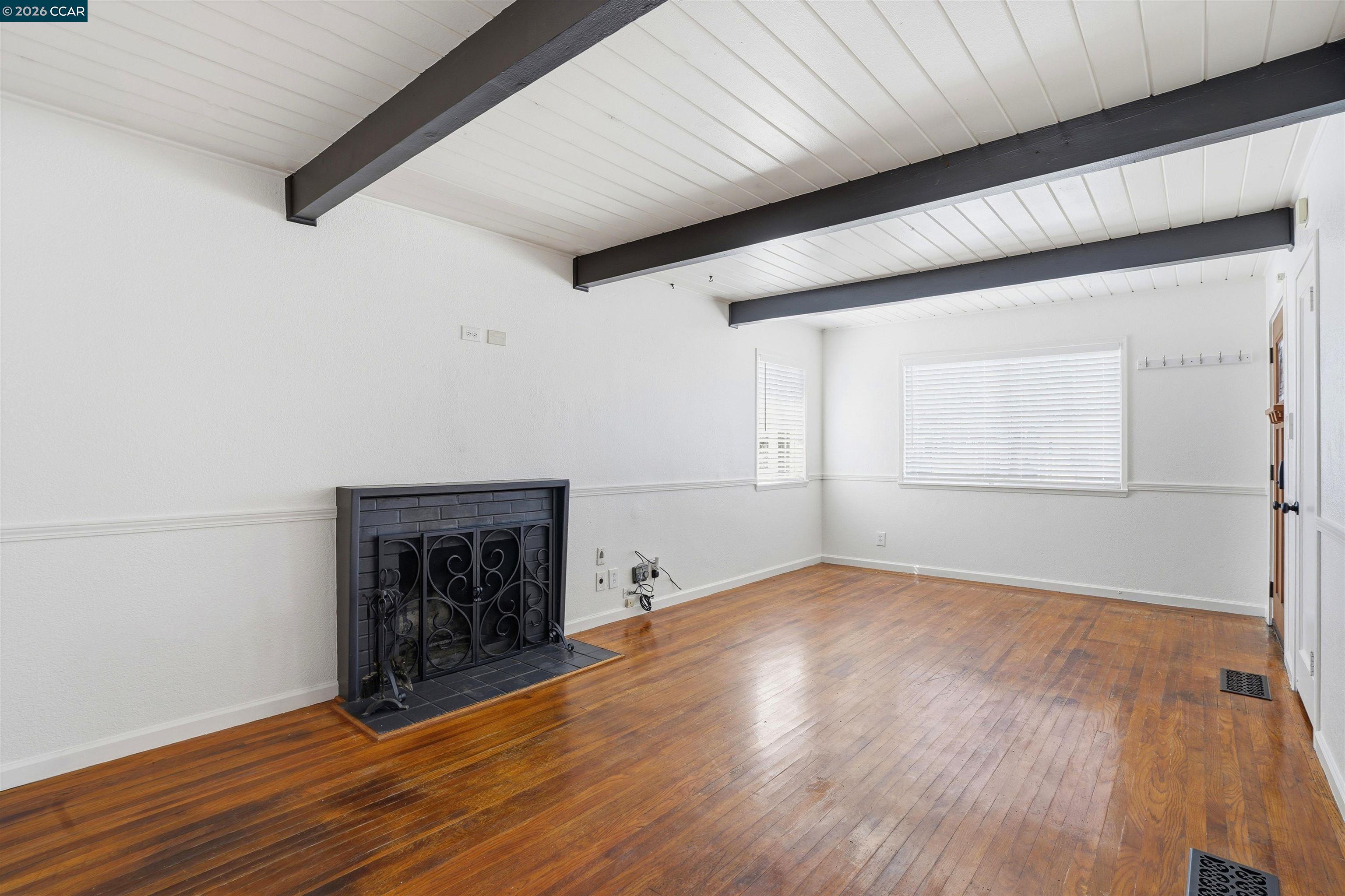 2828 Hilltop Road Concord, CA 94520 - Photo 5 of 32