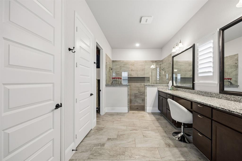2700 Castlebridge The Colony, TX 75056 - Photo 22 of 38