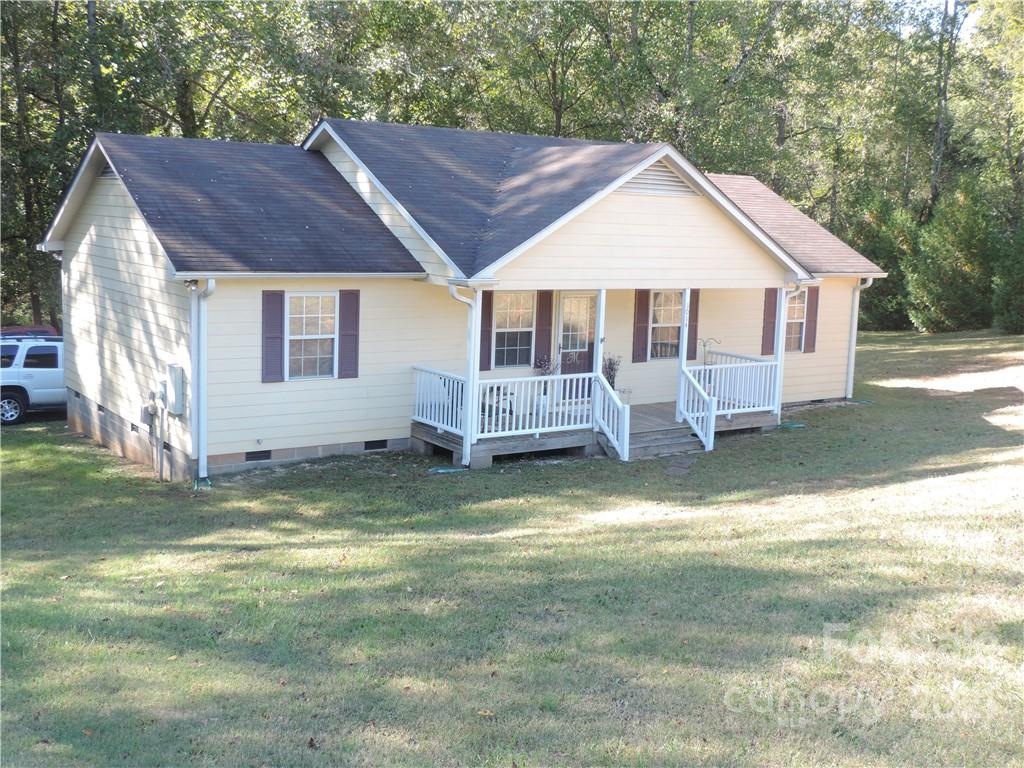 1014 Oates Road Bessemer City, NC 28016 - Photo 1 of 18 Gallery Image 1