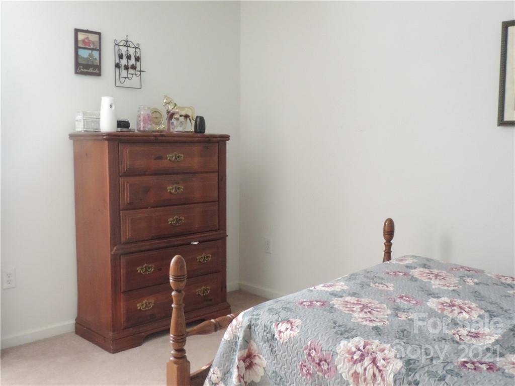 1014 Oates Road Bessemer City, NC 28016 - Photo 11 of 18 Gallery Image 11