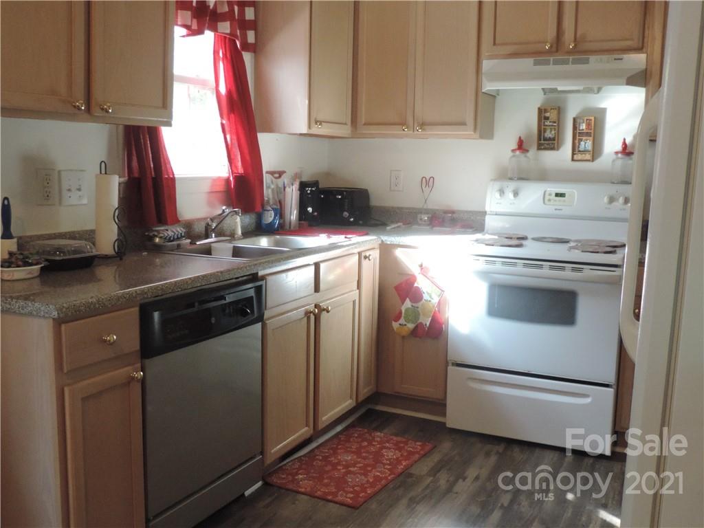 1014 Oates Road Bessemer City, NC 28016 - Photo 4 of 18 Gallery Image 4