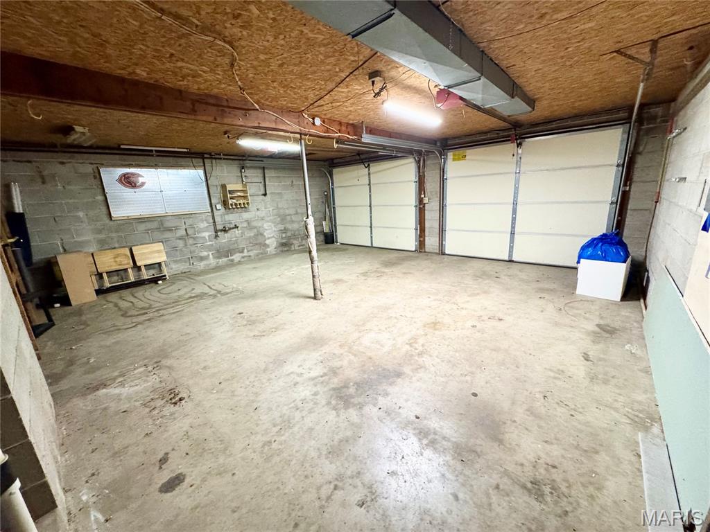 53 Smoketree Road Hillsboro, IL 62049 - Photo 20 of 21 Gallery Image 20