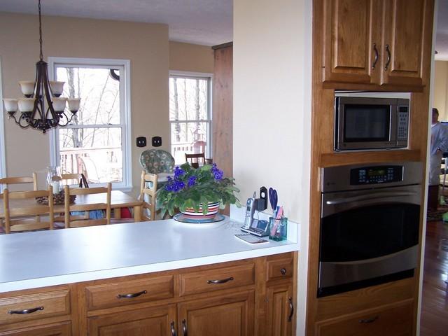 2 Rt Alderson, WV 24910 - Photo 4 of 19 Kitchen Bar