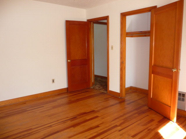 10566 Phillips Store Road Broadway, VA 22815 - Photo 7 of 11 Gallery Image 7