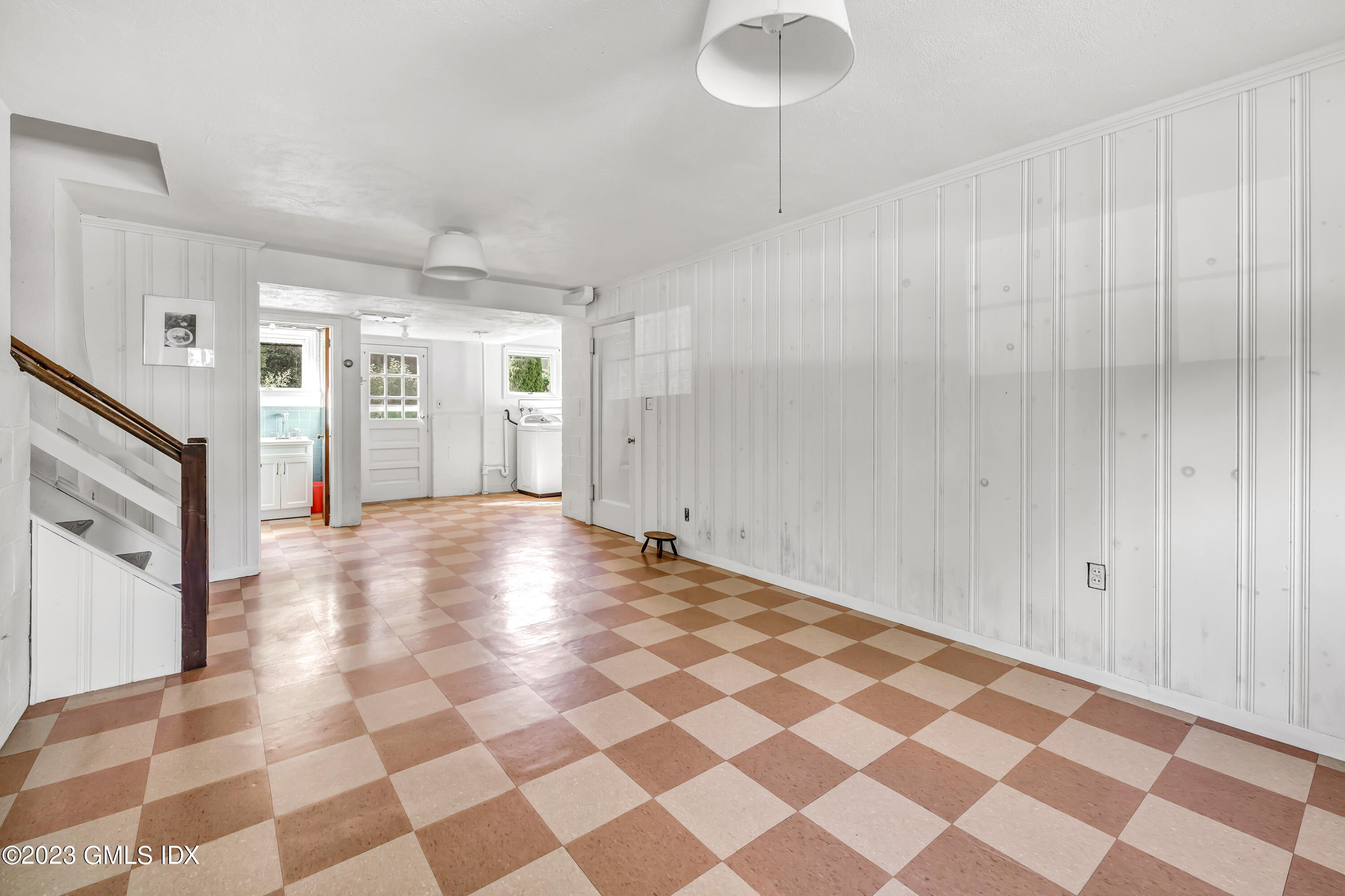 20 Bayside Terrace Riverside, CT 06878 - Photo 24 of 30 a view of a interior of the house