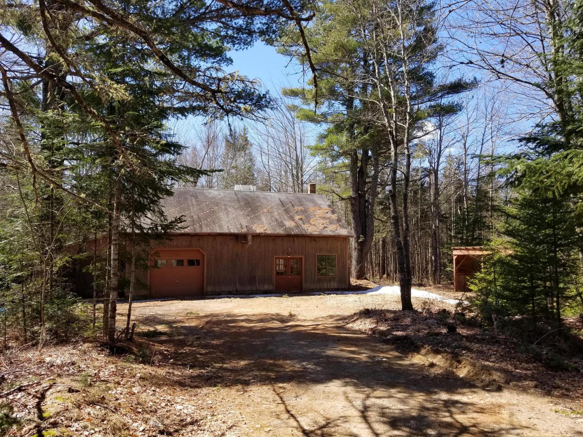 469 Guzzle Road Gouldsboro, ME 04607 - Photo 7 of 22 Large, woodworking shop space.