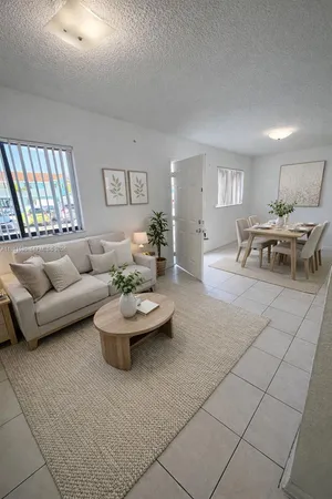 $1,850 | 5702 West 26th Avenue, Unit 5702, Hialeah, FL 33016