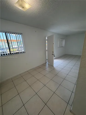 $1,850 | 5702 West 26th Avenue, Unit 5702, Hialeah, FL 33016