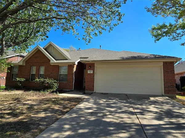 $2,600 | 4100 Wildbriar Lane, Mansfield, TX 76063