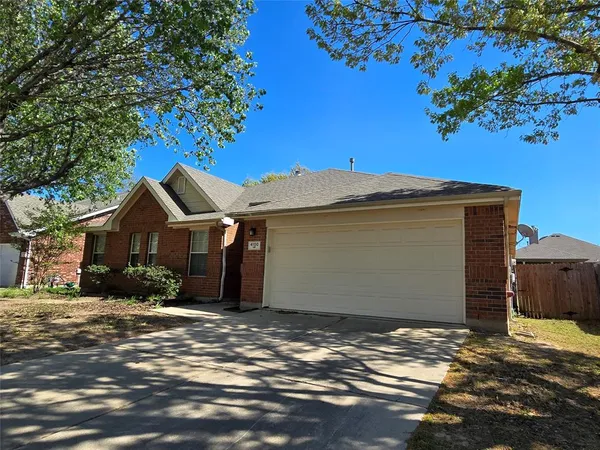 $2,600 | 4100 Wildbriar Lane, Mansfield, TX 76063