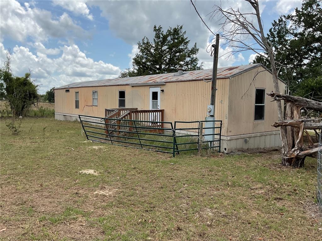 9750 Northeast 49th Street Bronson, FL 32621 - Photo 11 of 19