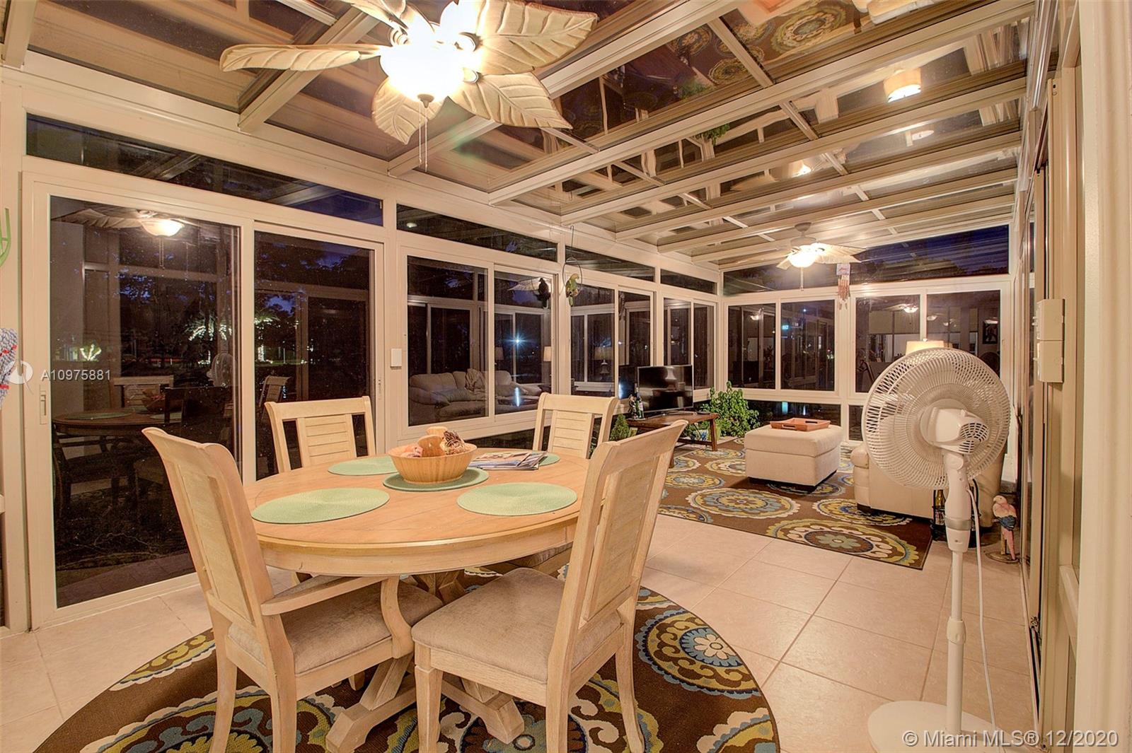 346 Mallard Road Weston, FL 33327 - Photo 14 of 31 Gallery Image 14
