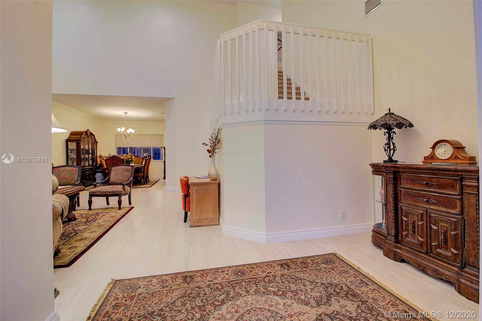 346 Mallard Road Weston, FL 33327 - Photo 3 of 31 Gallery Image 3