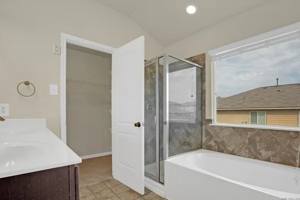 $1,700 | 226 Goldenrod Drive, San Marcos, TX 78666