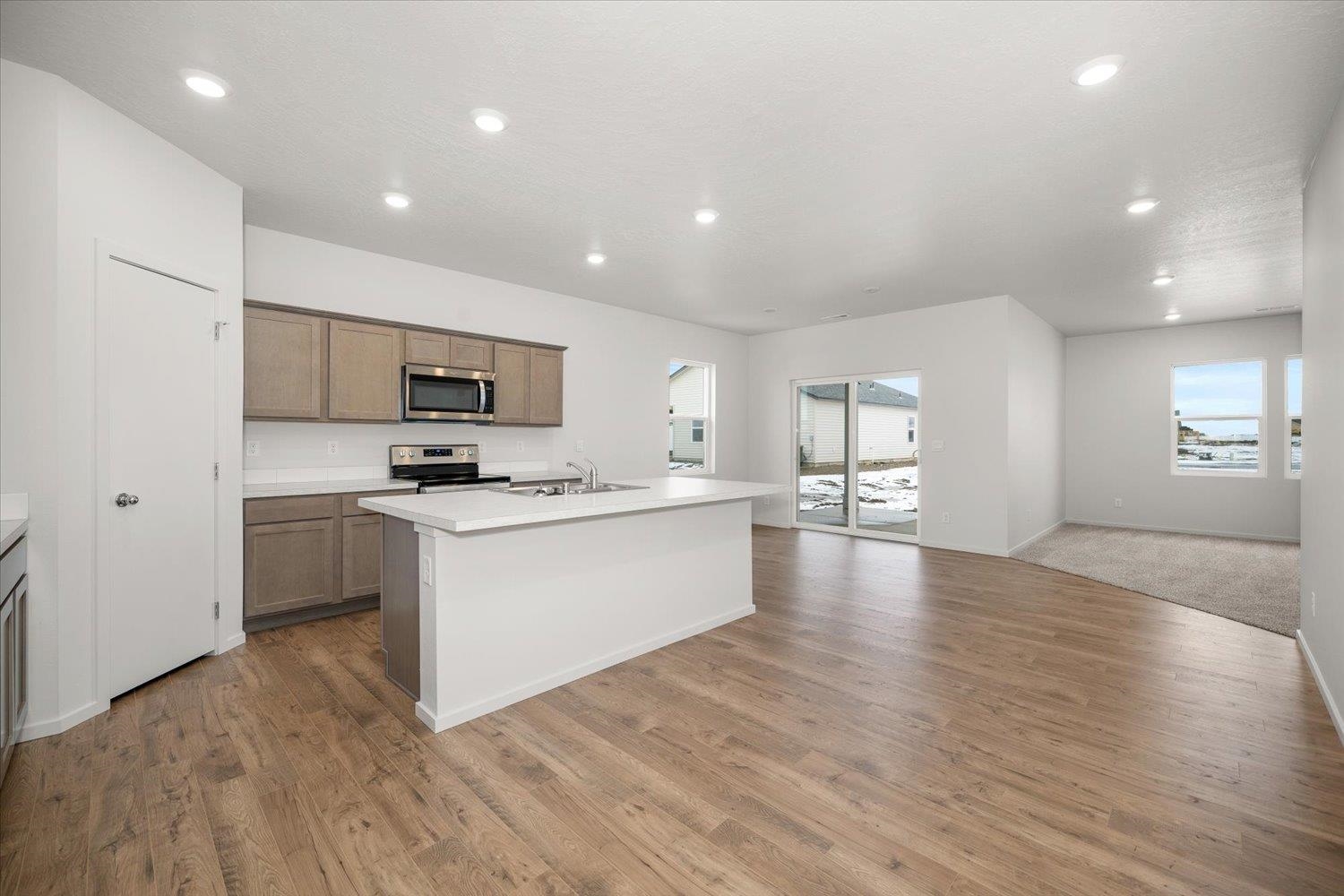 5829 South Zabo Road Spokane, WA 99224 - Photo 2 of 18