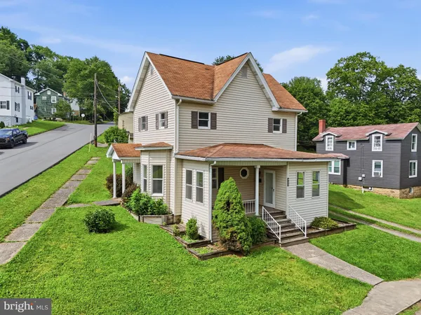 $184,900 | 422 Hannah Street, Houtzdale, PA 16651
