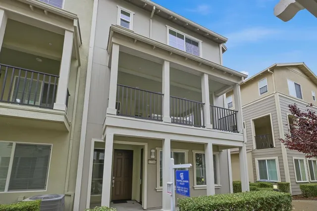 $1,298,000 | 37598 Cape Cod Road, Newark, CA 94560