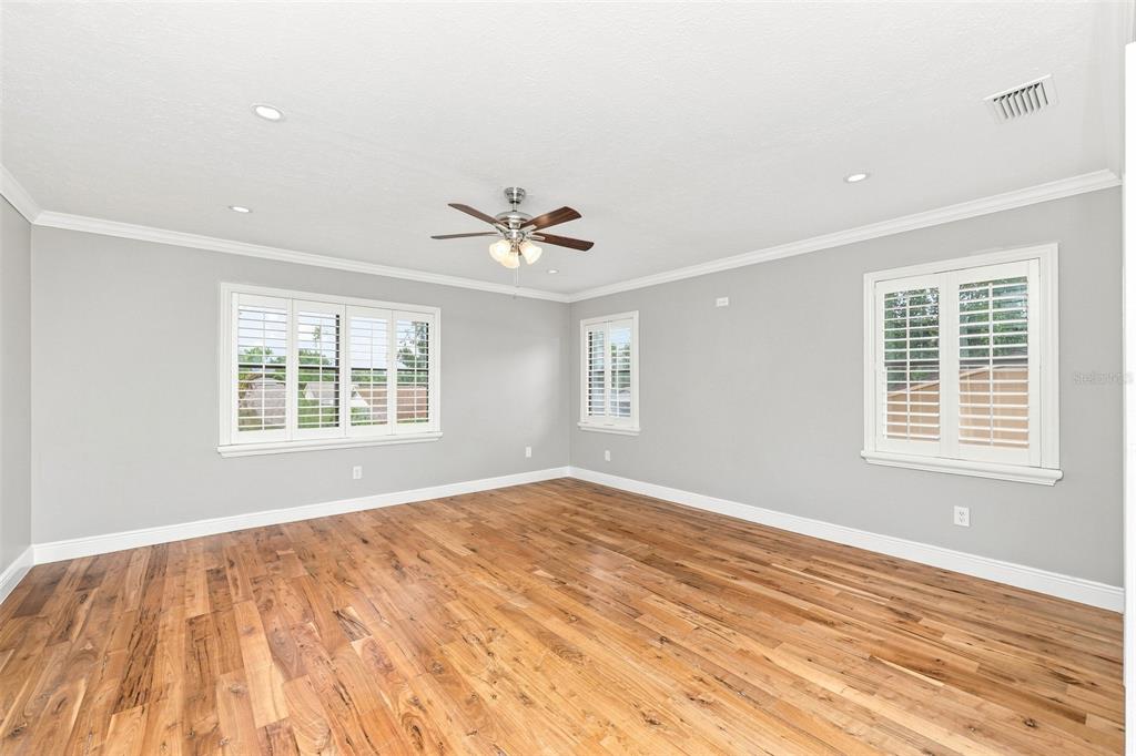 1010 Mallow Way Brandon, FL 33510 - Photo 8 of 22 Gallery Image 8