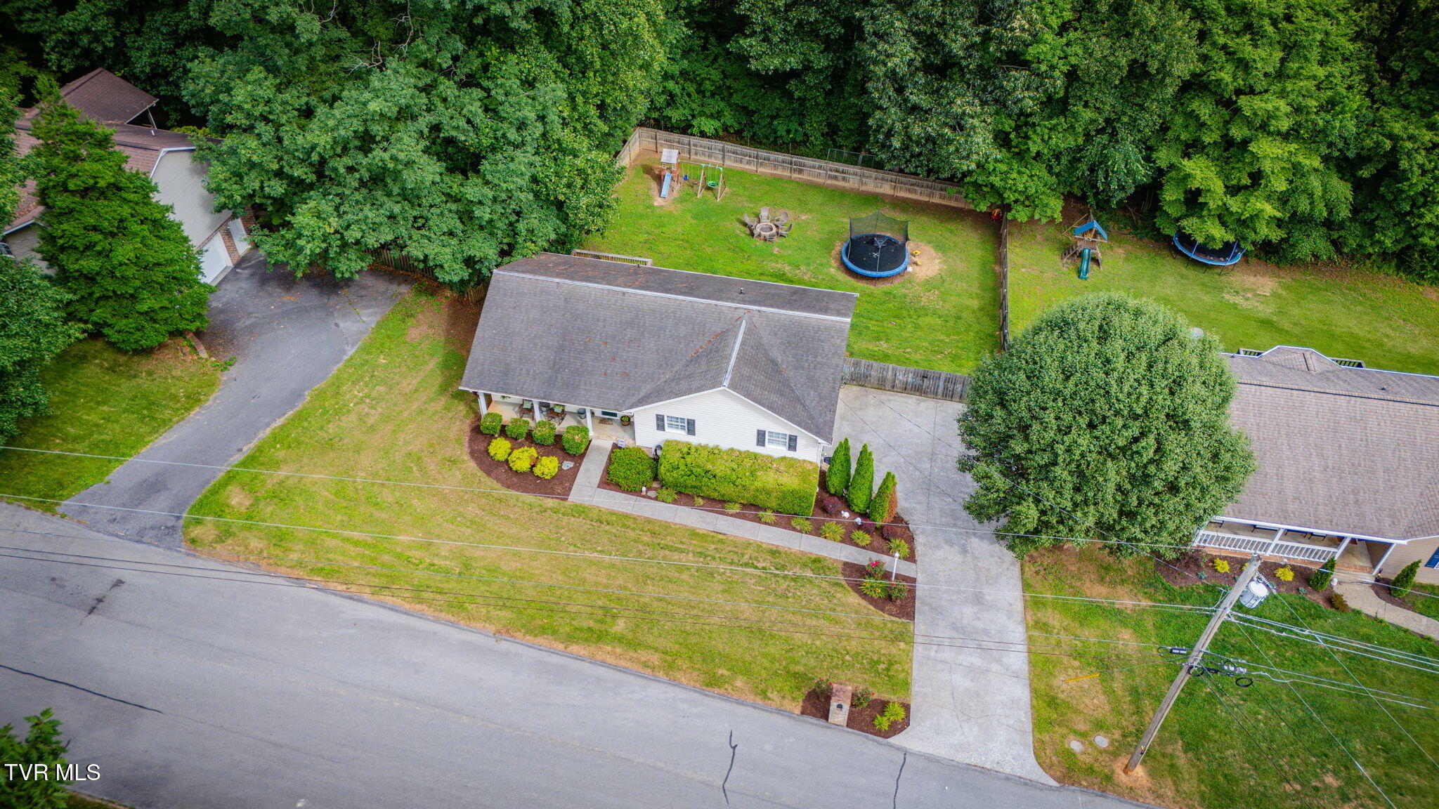 3149 Winesap Road Kingsport, TN 37663 - Photo 36 of 41 103