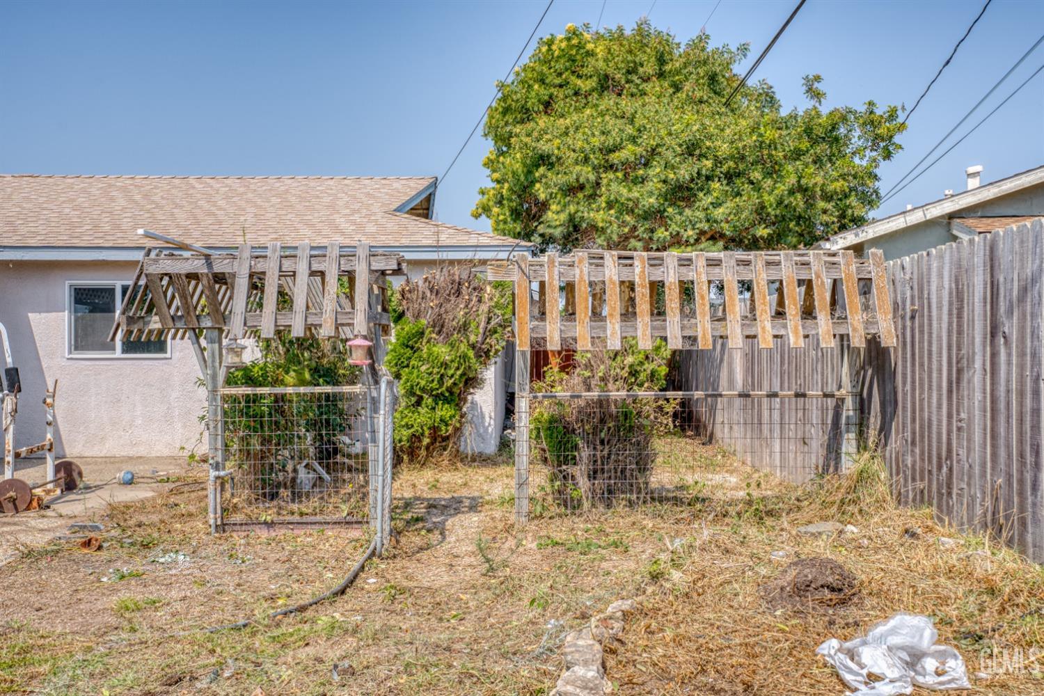 Undisclosed Address Santa Maria, CA 93455 - Photo 29 of 34 a garden view with a sink