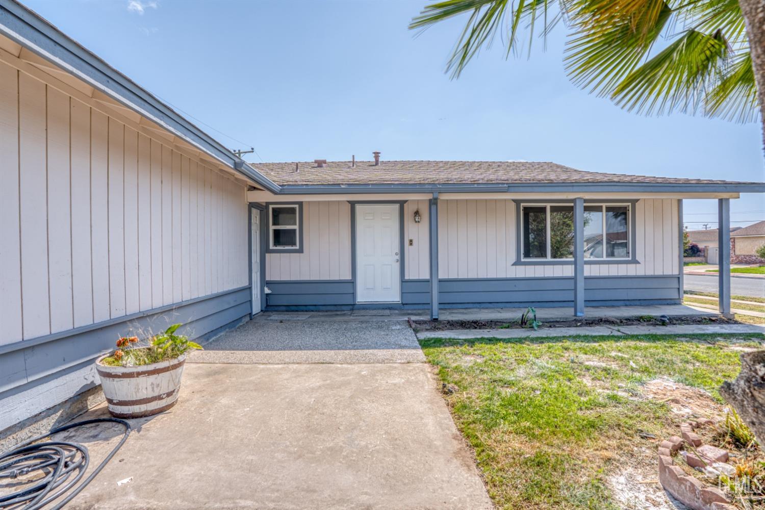 Undisclosed Address Santa Maria, CA 93455 - Photo 7 of 34 a view of a back yard of the house