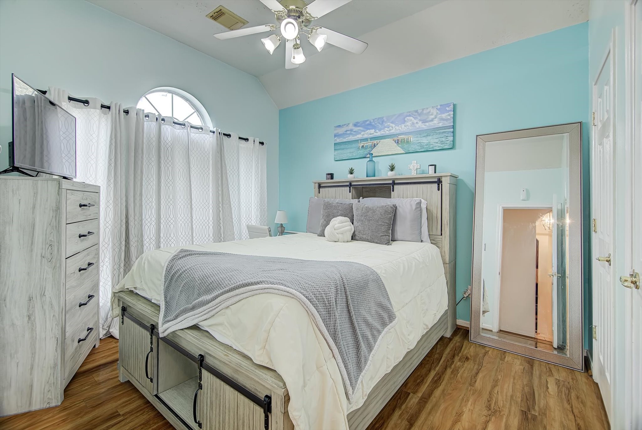 4207 Joshua Circle Houston, TX 77014 - Photo 20 of 41 Bedroom