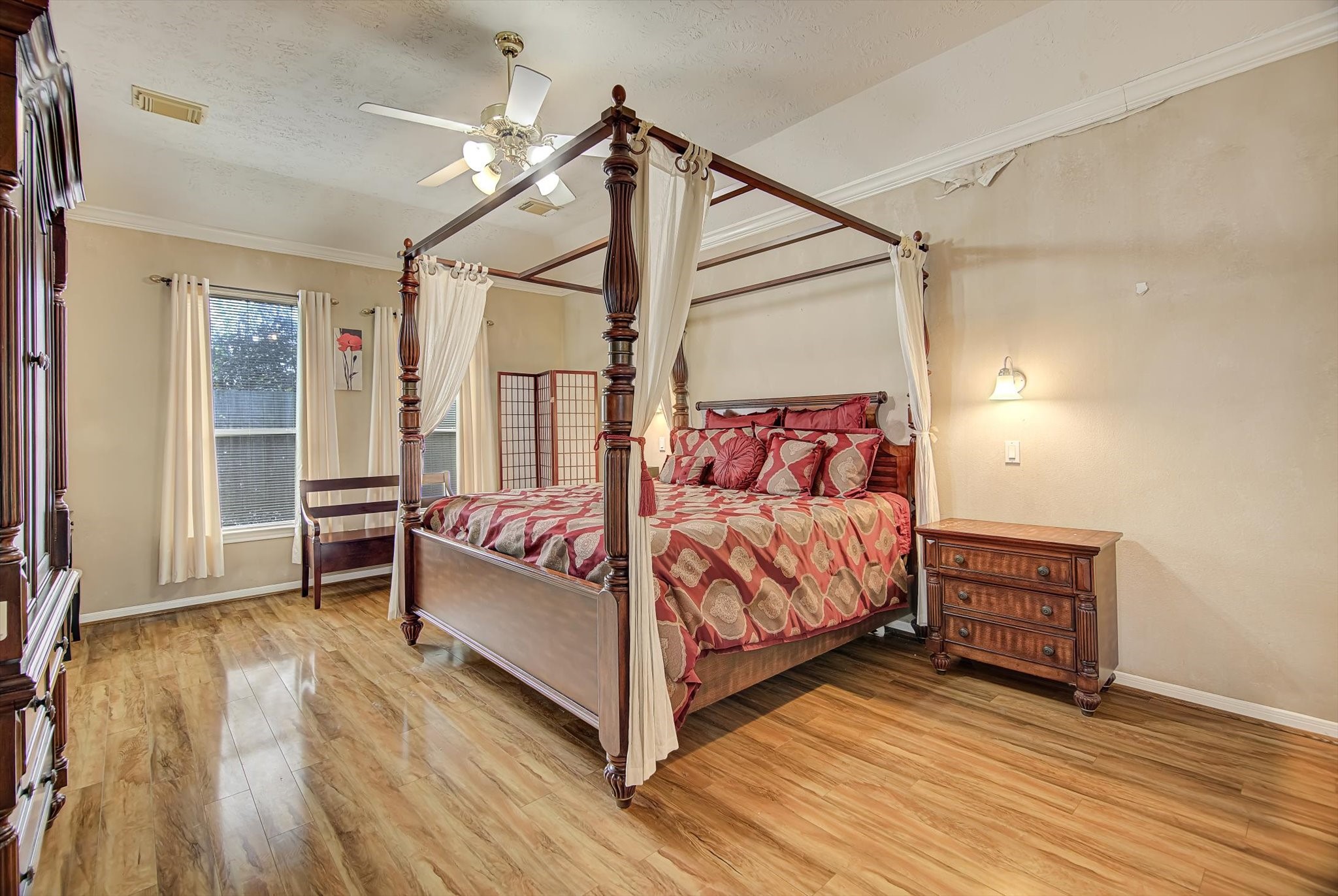 4207 Joshua Circle Houston, TX 77014 - Photo 26 of 41 Primary Bedroom