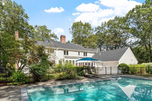 $2,995,000 | 44 Sarah Way, Concord, MA 01742