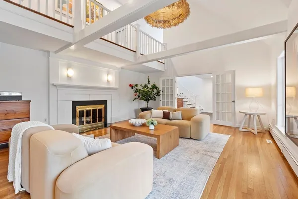 $2,995,000 | 44 Sarah Way, Concord, MA 01742