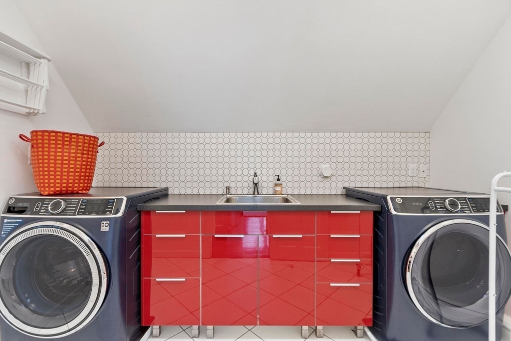 44 Sarah Way Concord, MA 01742 - Photo 32 of 42