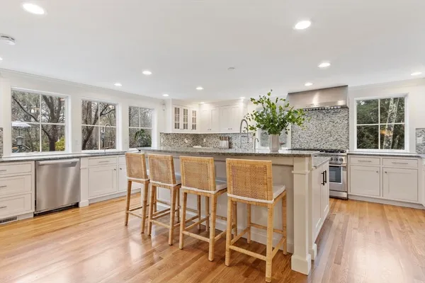 $2,995,000 | 44 Sarah Way, Concord, MA 01742