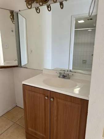 $1,425 | 16402 North 31st Street, Unit 119, Phoenix, AZ 85032